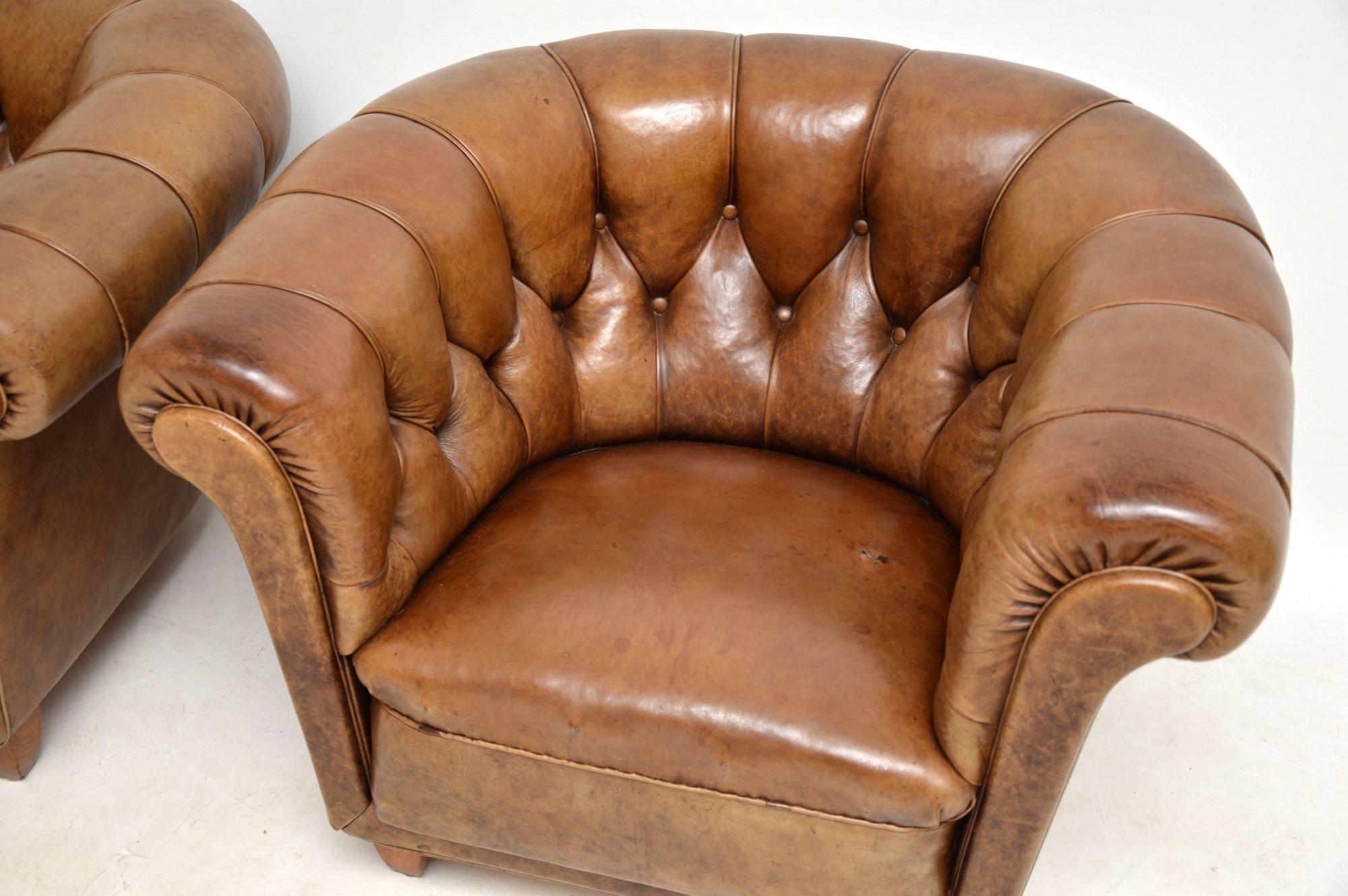  Pair of Antique Swedish Leather Chesterfield Armchairs In Good Condition In London, GB
