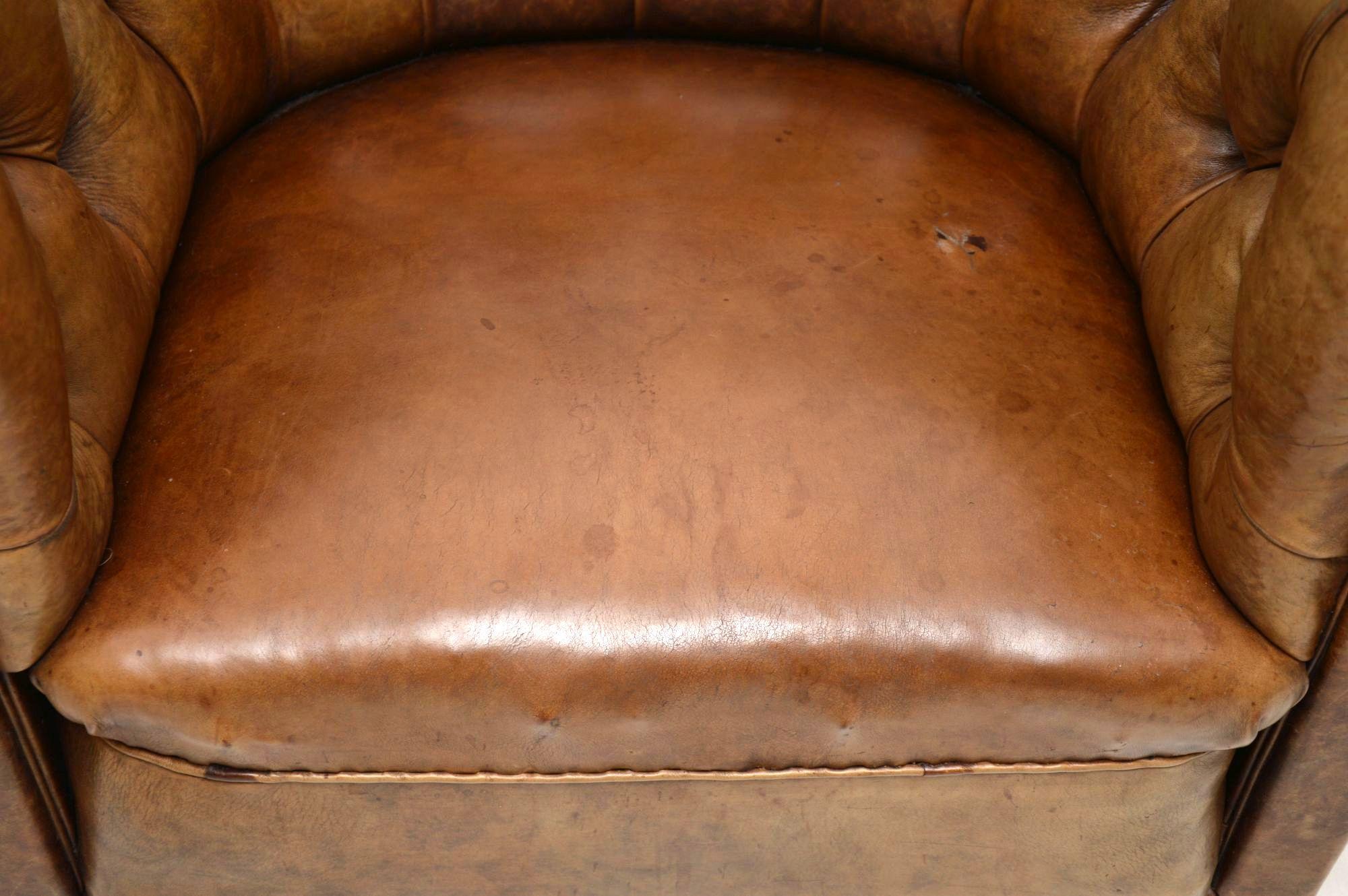  Pair of Antique Swedish Leather Chesterfield Armchairs 1