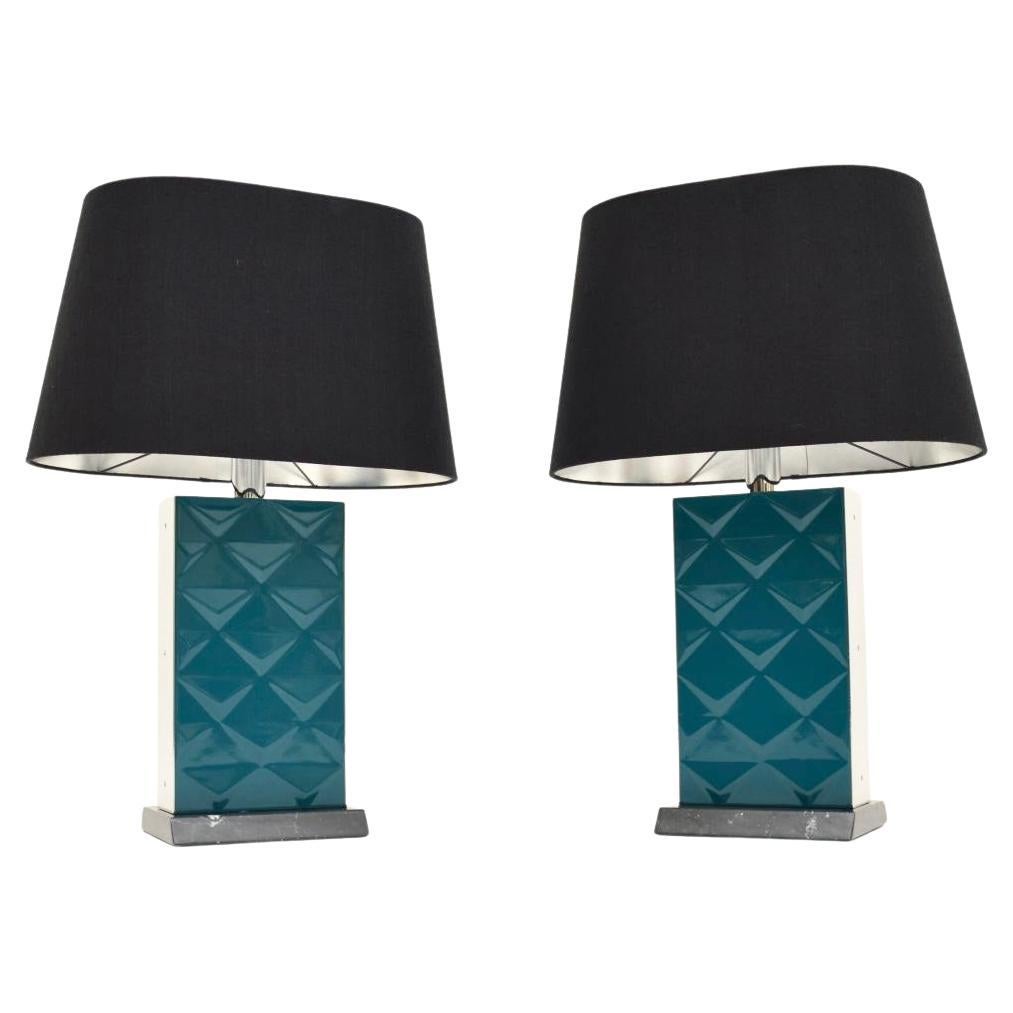 Paire de lampes de table Toblerone par Oitoemponto