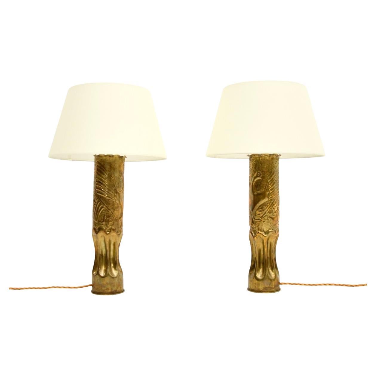 Paar Vintage WW1 Trench Art Shell Gehäuse Lampen im Angebot