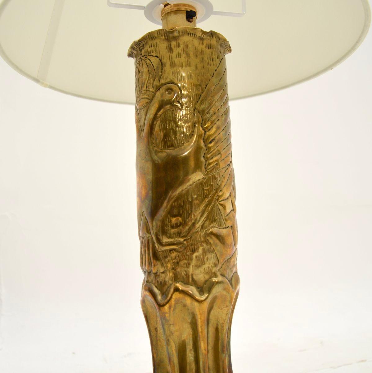 Paar Vintage WW1 Trench Art Shell Gehäuse Lampen (Moderne der Mitte des Jahrhunderts) im Angebot