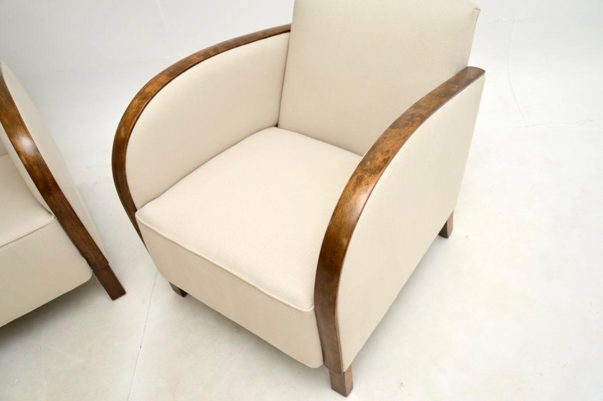 Milieu du XXe siècle Paire de fauteuils Art Déco suédois en bouleau satiné en vente