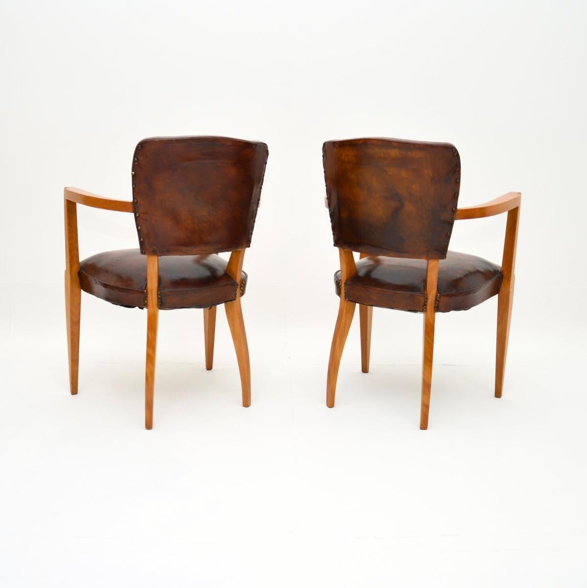 Début du 20ème siècle Paire de fauteuils bridge en cuir Art déco français en vente