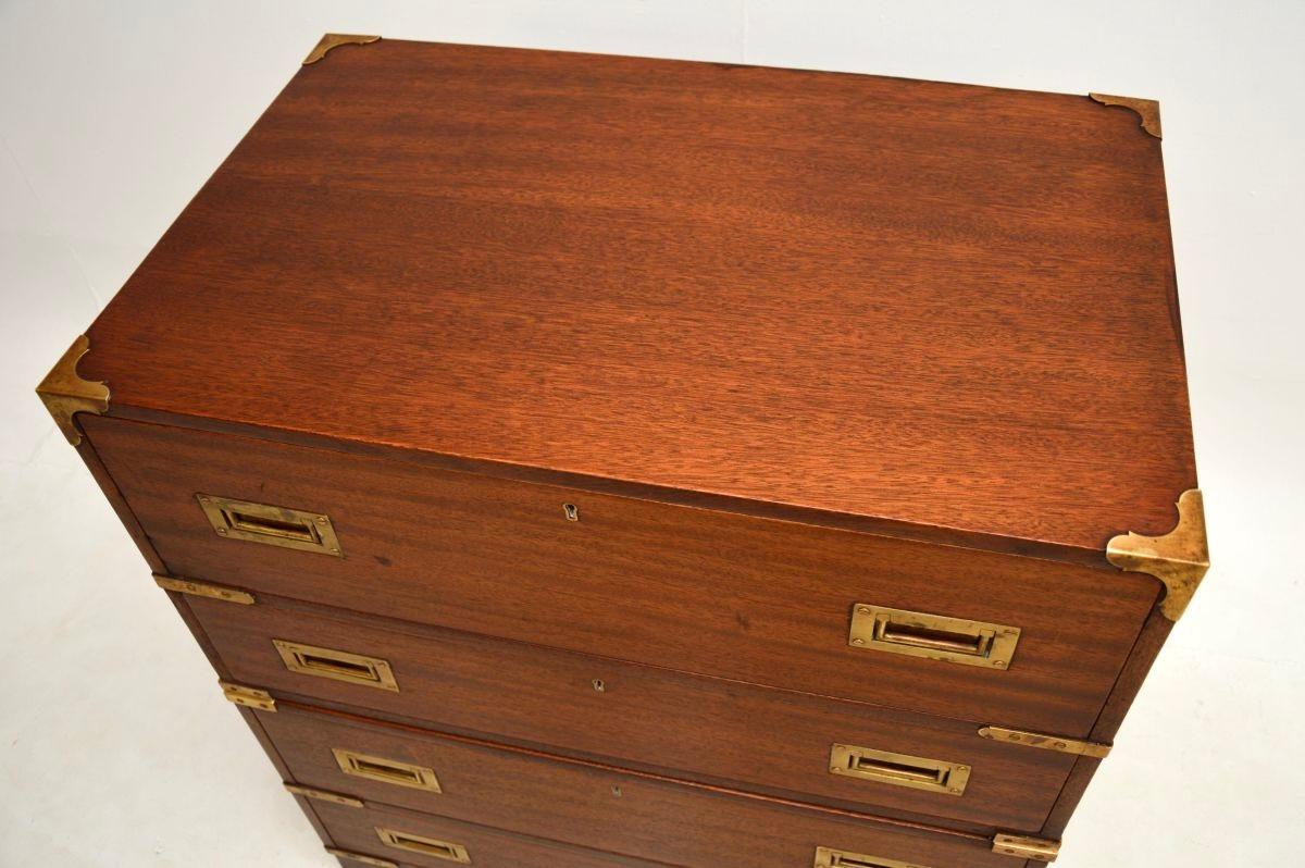 Ancienne commode de style militaire de campagne Bon état - En vente à London, GB