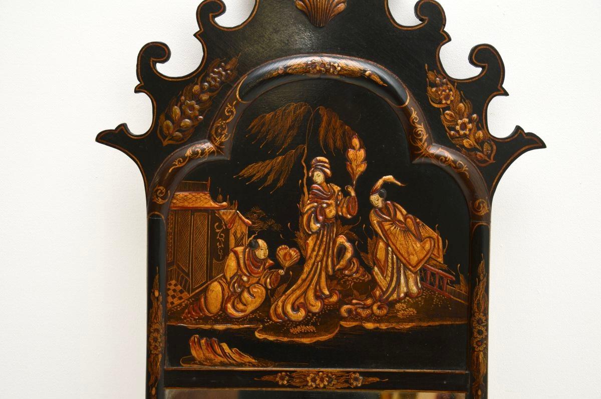 Chinoiseries Antique Georgian Period laquered Chinoiserie Mirror en vente
