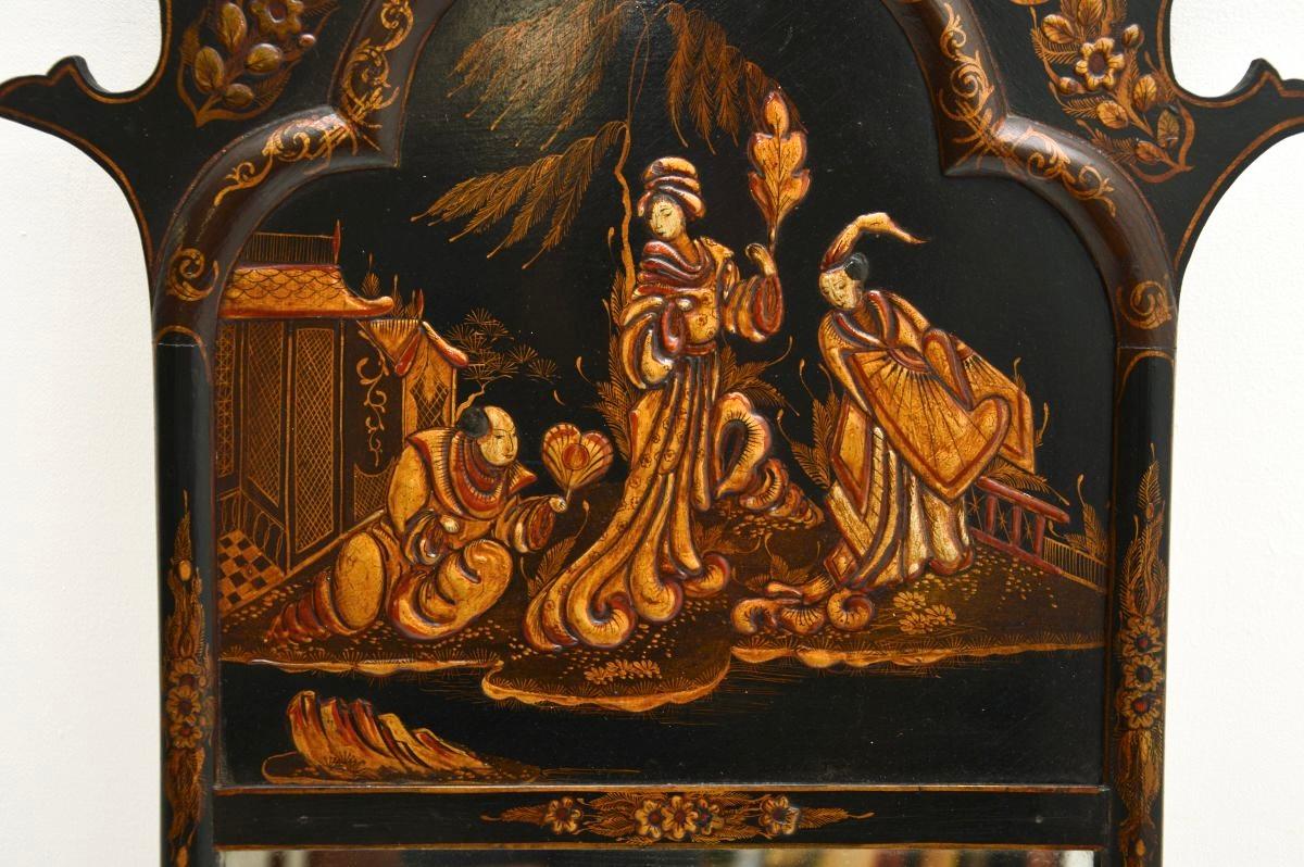 Laqué Antique Georgian Period laquered Chinoiserie Mirror en vente