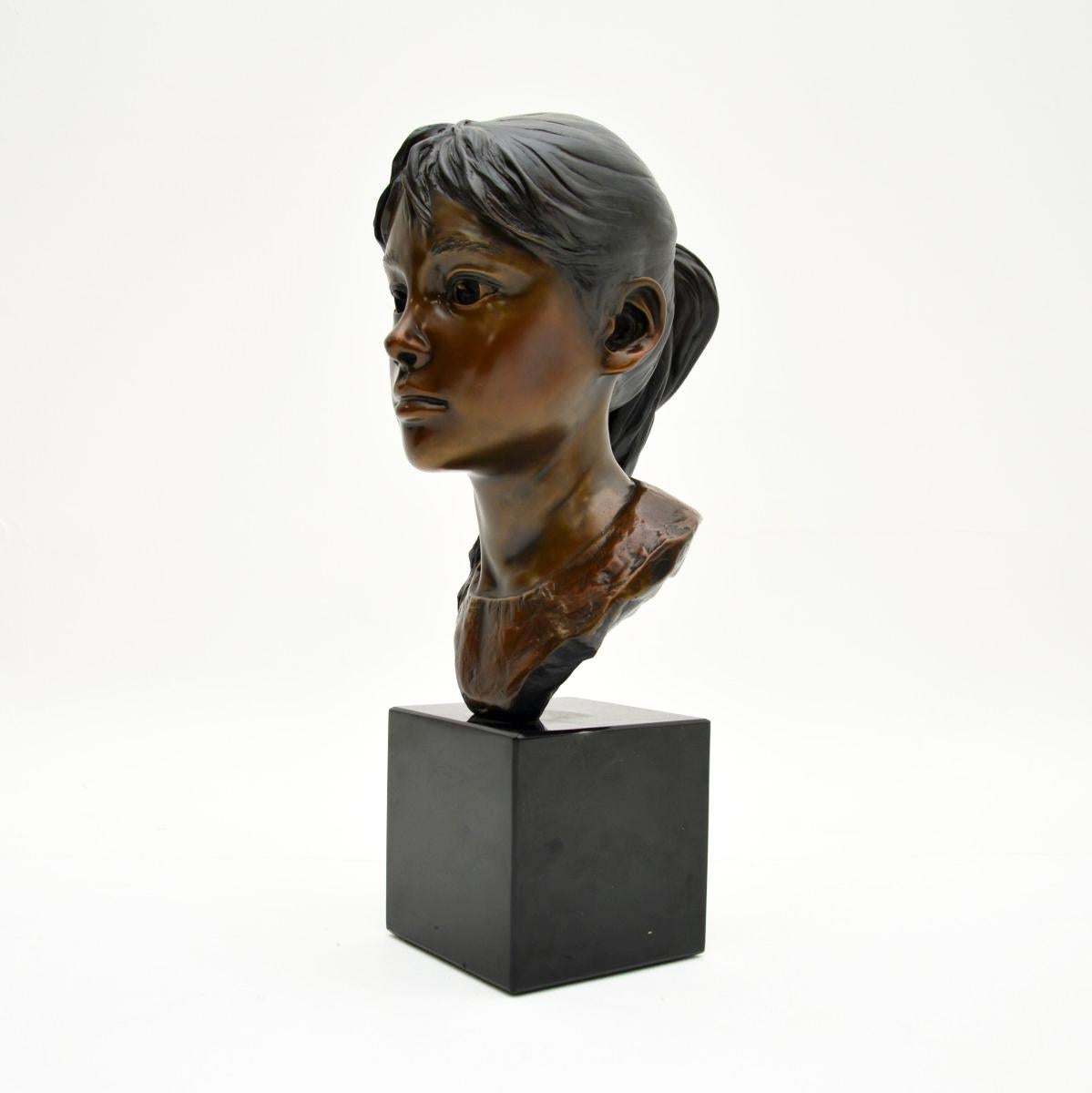 Americano Scultura americana d'epoca in bronzo di Glenna Goodacre in vendita