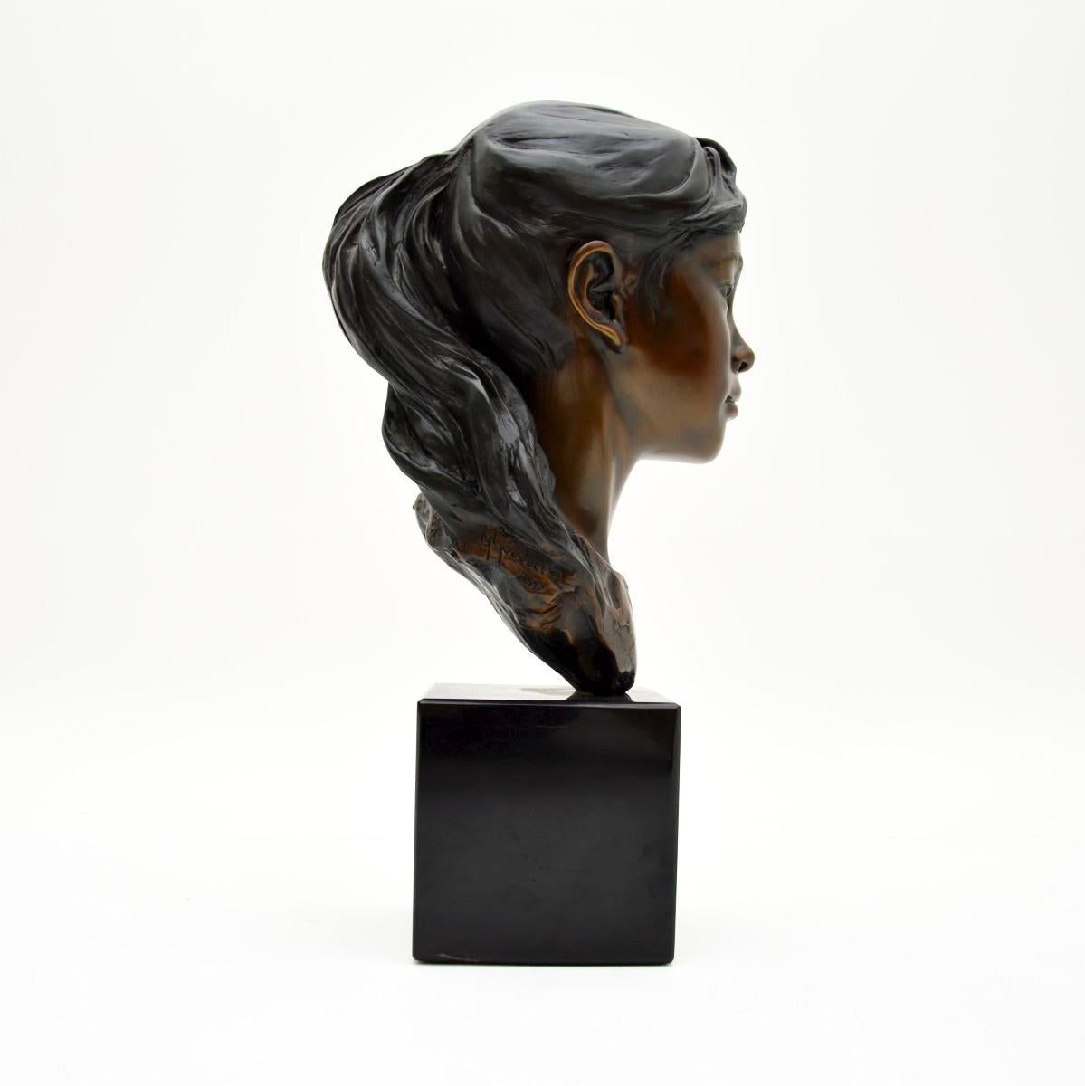 Mid-Century moderno Scultura americana d'epoca in bronzo di Glenna Goodacre in vendita