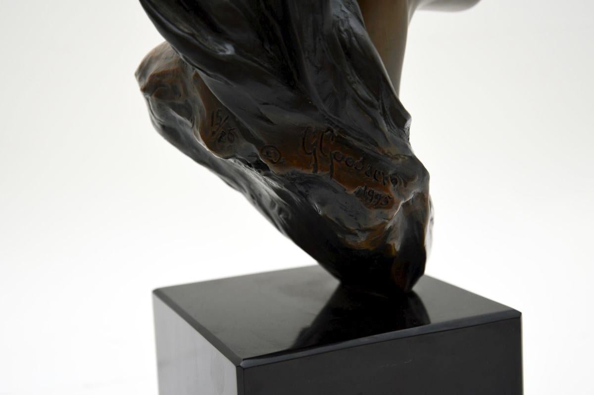 Scultura americana d'epoca in bronzo di Glenna Goodacre in vendita 4