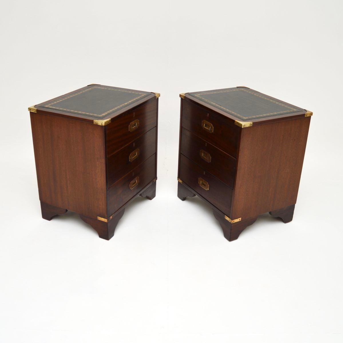 Pair of Antique Military Campaign Style Bedside Chests In Good Condition For Sale In London, GB