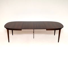 Mesa de comedor vintage danesa de Gunni Omann