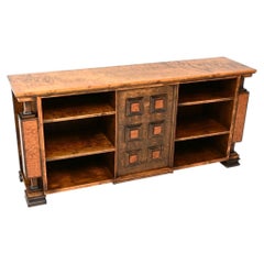 Schwedischer Art-déco-Schrank bzw. Bücherschrank aus satinierter Birke und Nussbaum