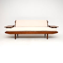 Divano letto vintage Metamorphic di Toothill