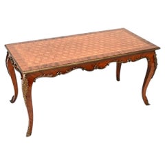 Table basse ancienne en marqueterie française