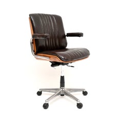 Sedia da scrivania girevole in pelle vintage di Karl Dittert per Giroflex