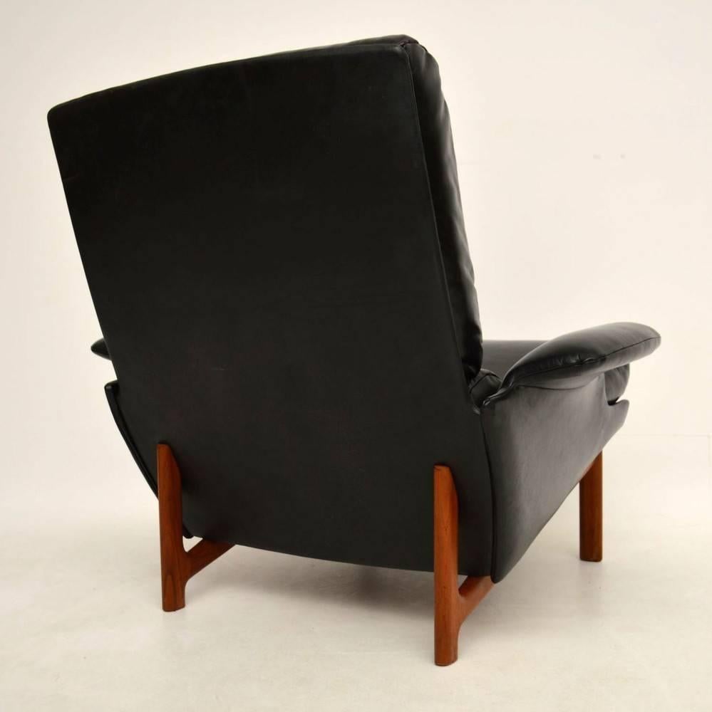 Danish Leather and Teak 'Eve' Armchair, Ib Kofod Larsen for Mogens Kold Vintage 6