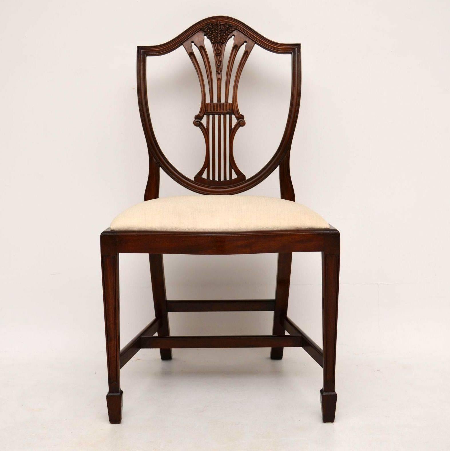Mid-20th Century Set of Eight Antique Georgian Style Mahogany Dining Chairs