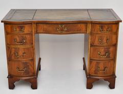 Antique Georgian Style Flame Mahogany Leather Top Desk