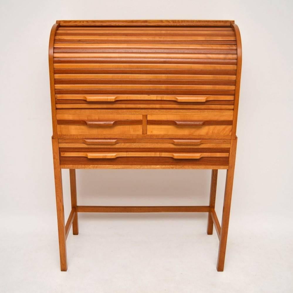 Retro Satin Wood, Mahogany and Oak Roll Top Bureau Vintage, 1950s In Excellent Condition In London, GB