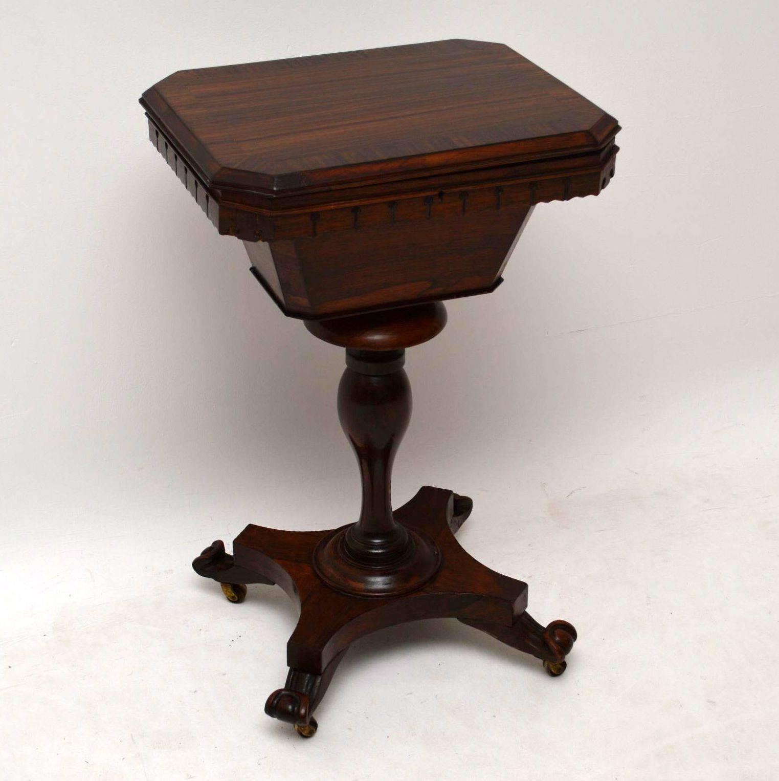 Original William IV rosewood sewing box on stand dating from the 1830s-1840s period and in good condition. The inside has all the original compartments and is lined with old paper, which is in good condition. The top is crossbanded and it has all