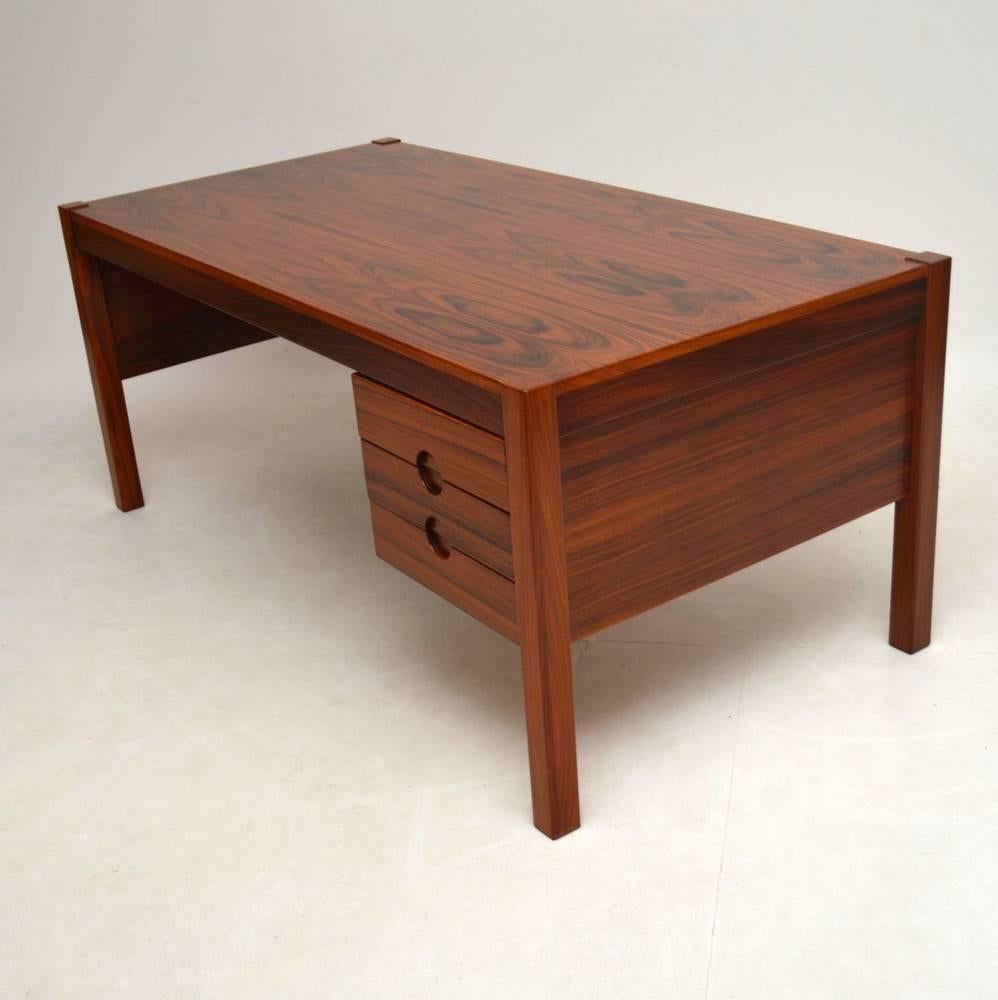 Danish Retro Rosewood Executive Desk Vintage, 1960s 4