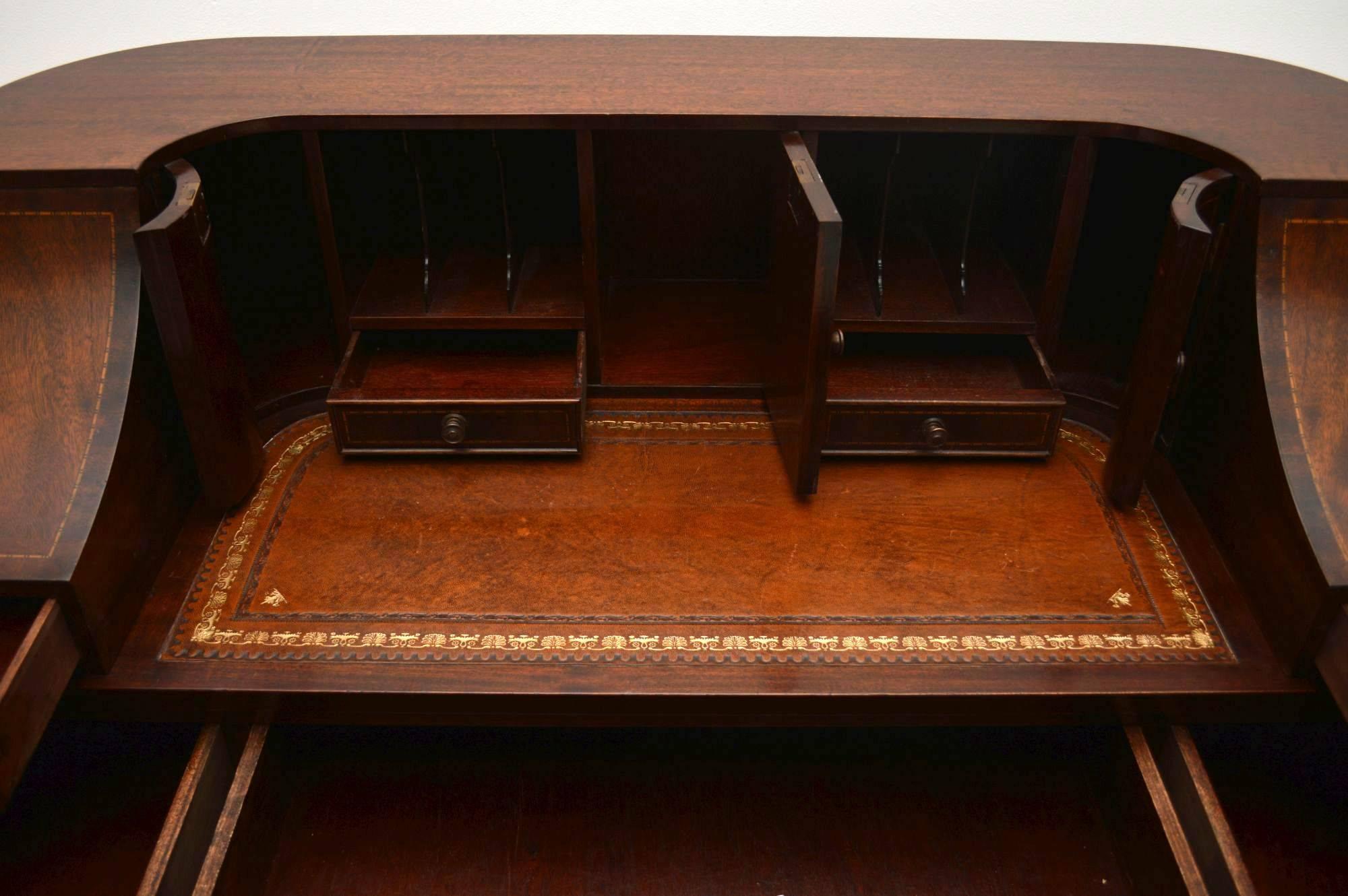 Mid-20th Century Antique Sheraton Style Mahogany Carlton House Desk