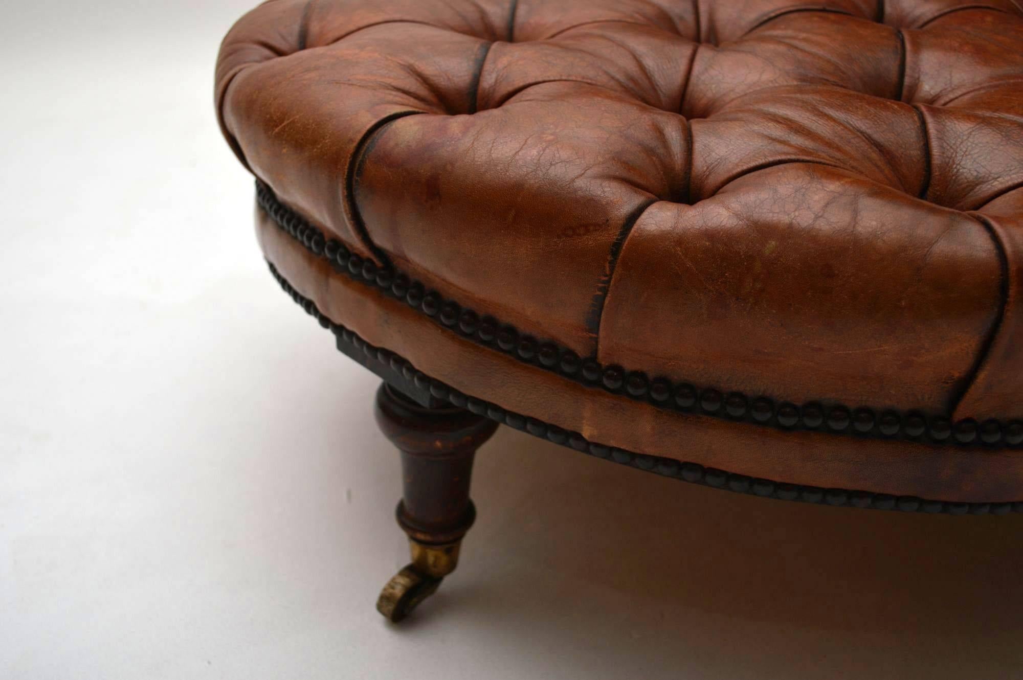 Antique Victorian Leather Conversation Sofa 1