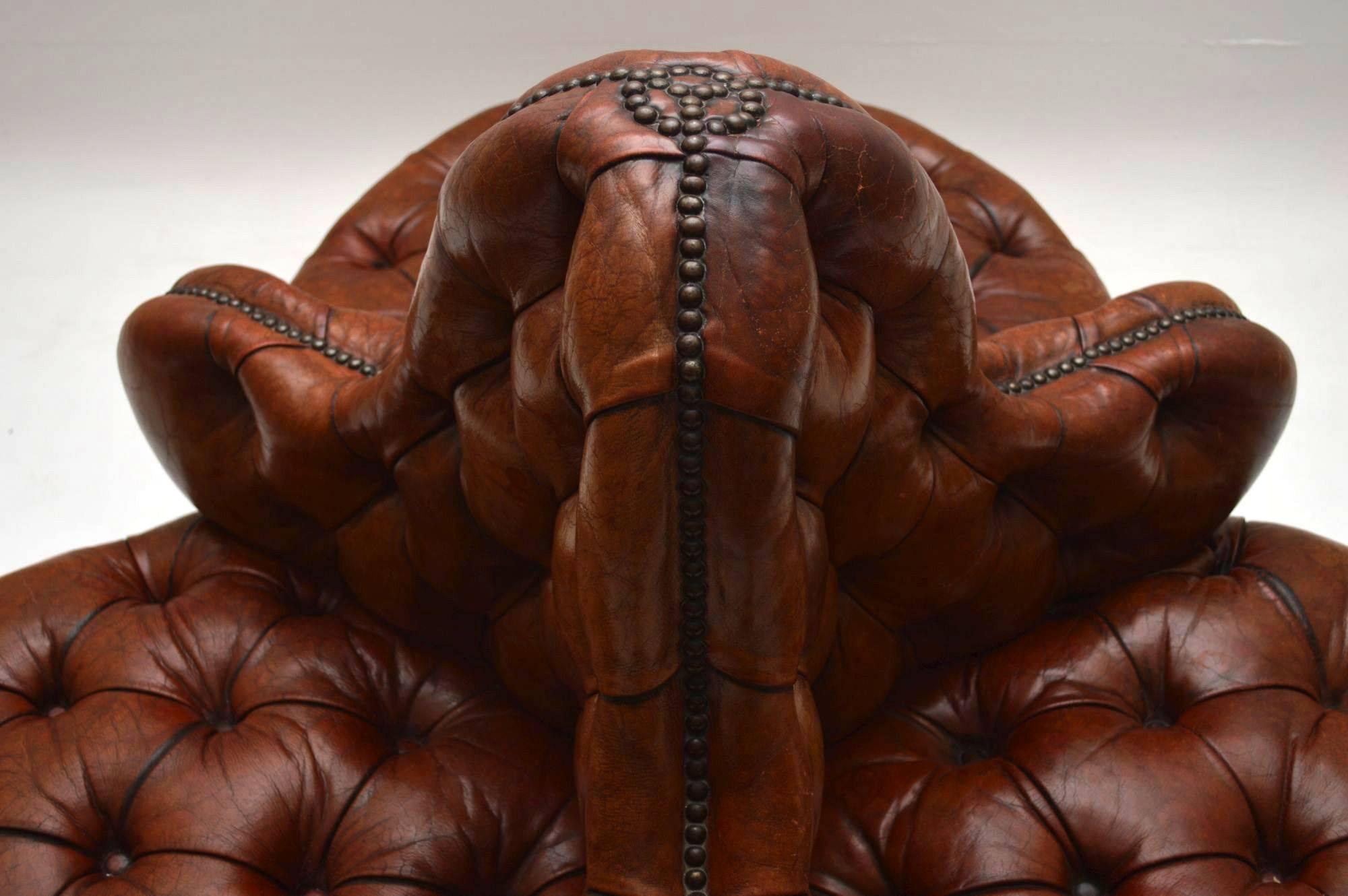 Antique Victorian Leather Conversation Sofa 2