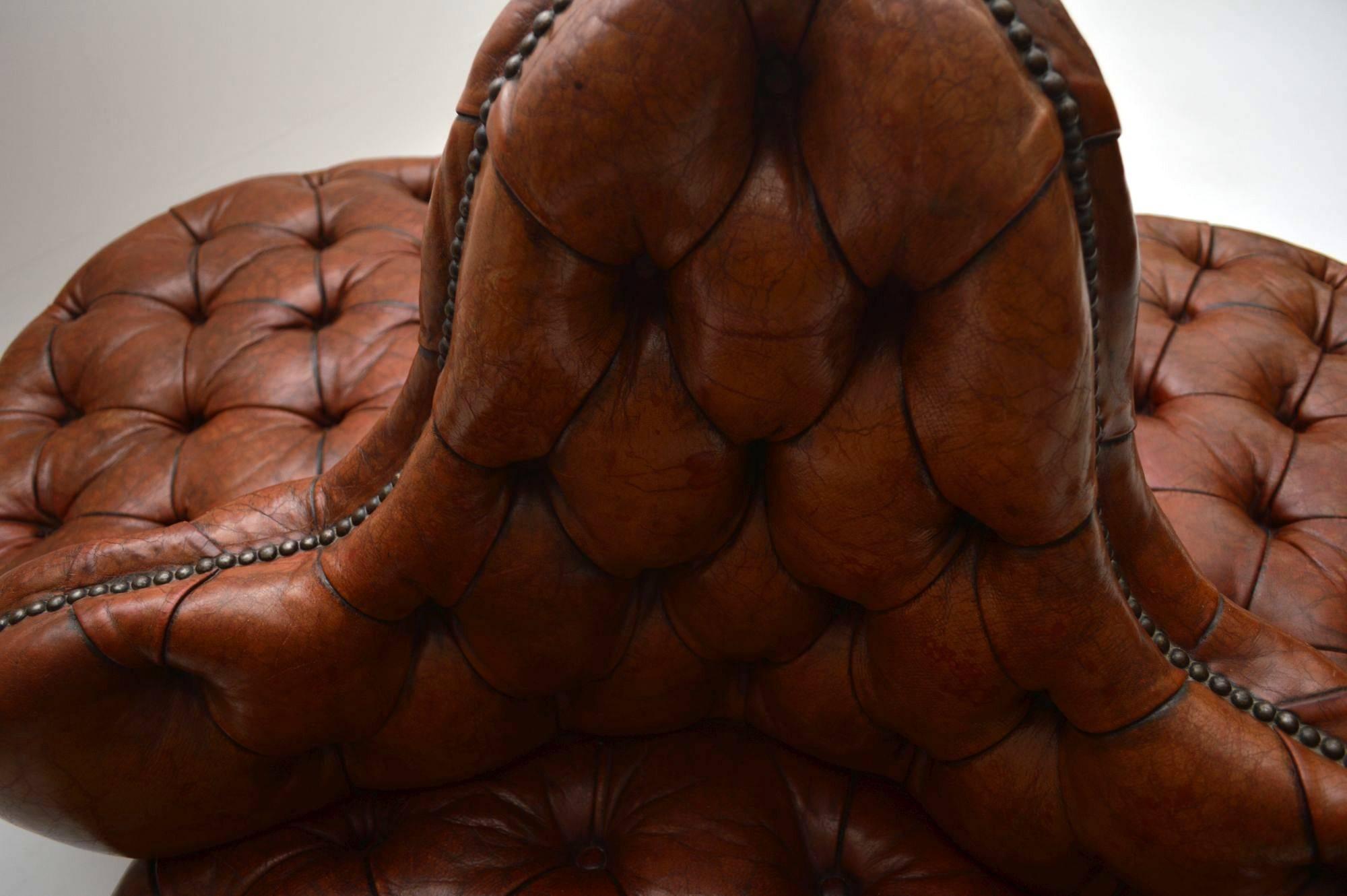 Antique Victorian Leather Conversation Sofa 3