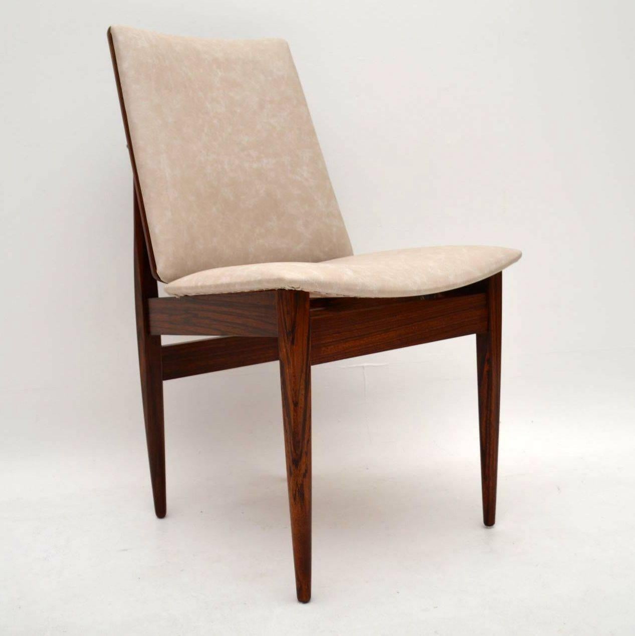 Mid-20th Century Set of Eight Retro Rosewood and Leather Dining Chairs Vintage