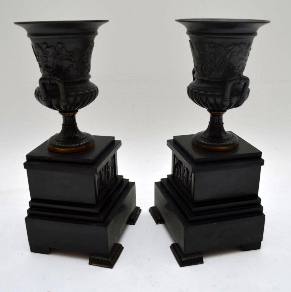 Pair of Antique Neoclassical 19th Century Bronze Urns 5