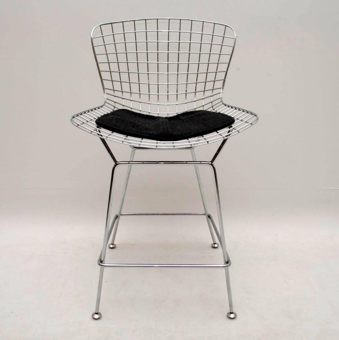 Mid-Century Modern Set of Four Retro Wire Bar Stools by Harry Bertoia Vintage, 1960s