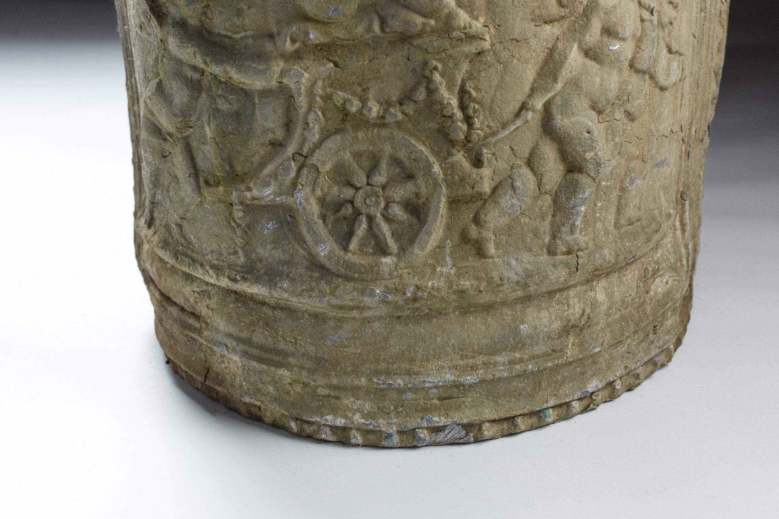 Cisterna inglesa de plomo del siglo XIX en venta 2