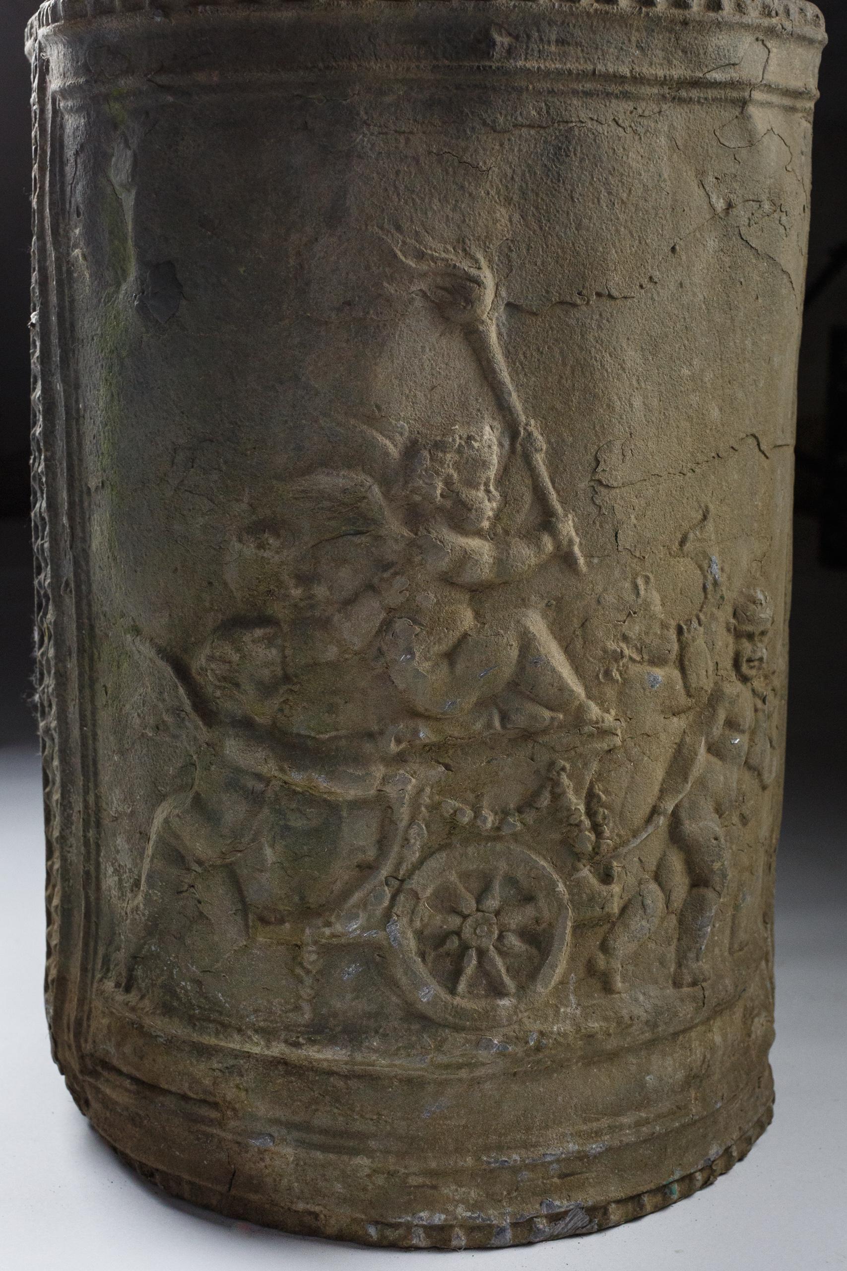 Cisterna inglesa de plomo del siglo XIX en venta 3