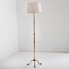 Französische Messing-Stehlampe aus der Mitte des Jahrhunderts im Stil von Maison Jansen