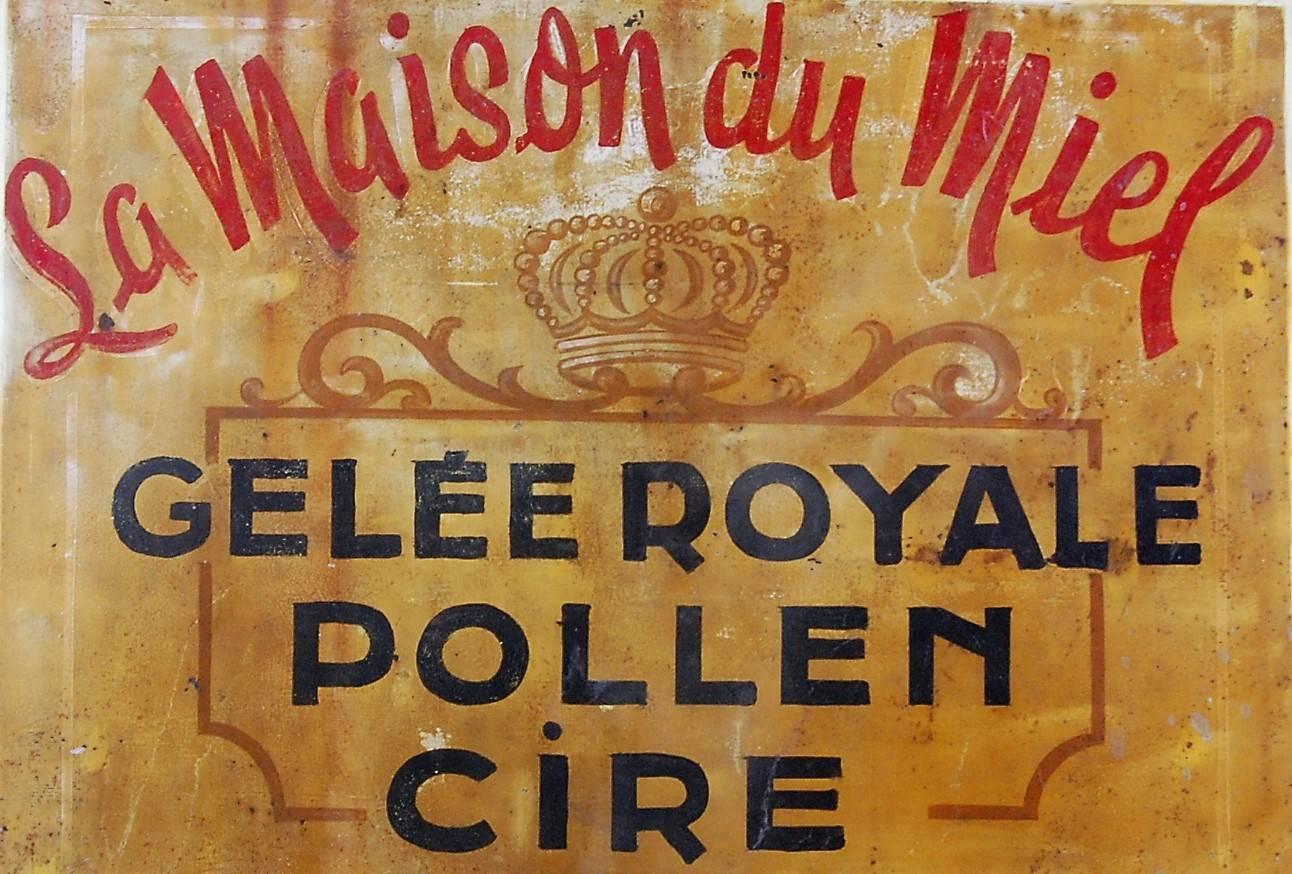 Wonderfully decorative French Bee Keepers trade sign, double sided, hand painted on heavy gauge sheet metal. Splendid colors and graphics. Translates as 
