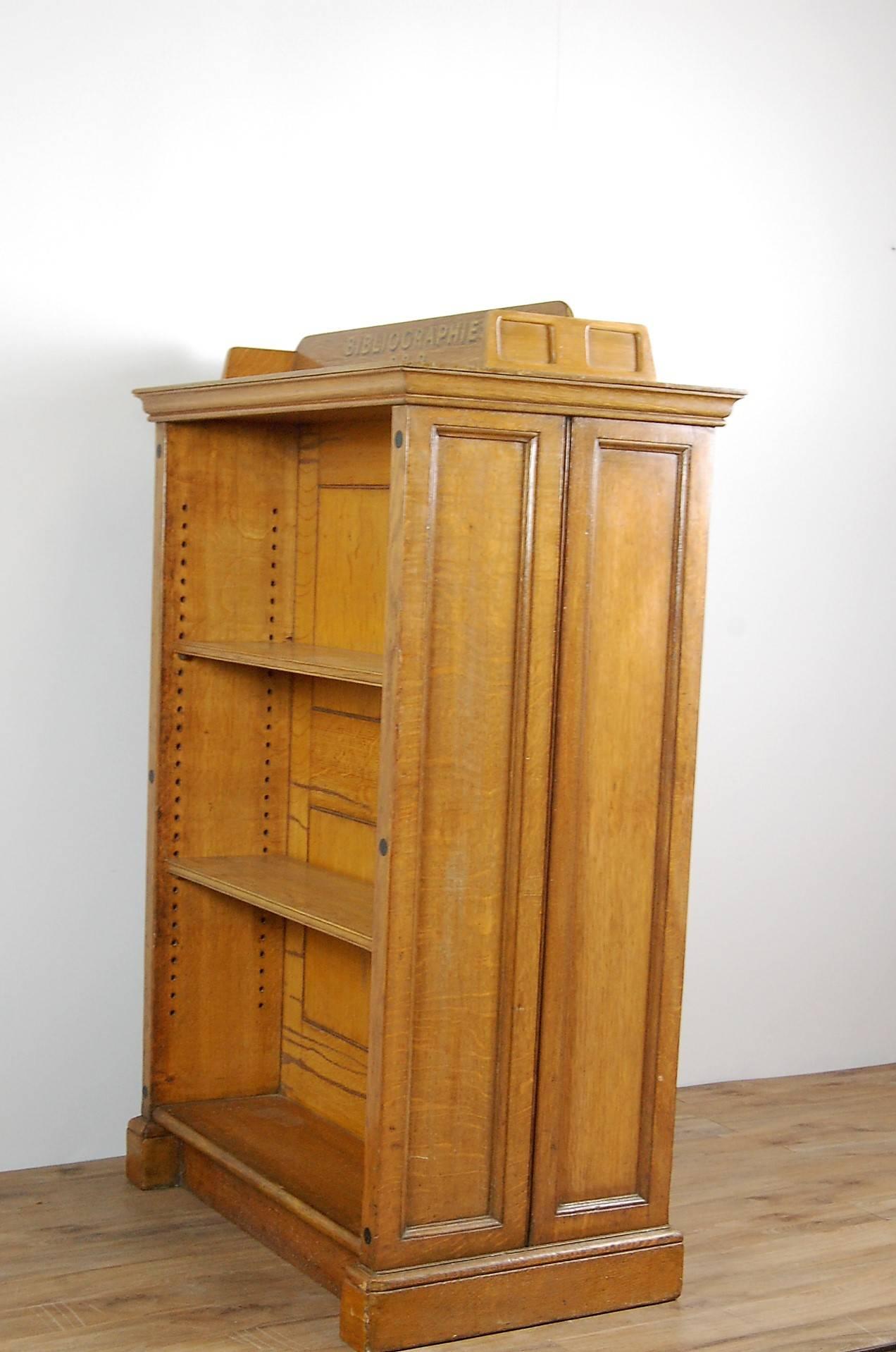 Late 19th Century Double Sided Oak Library Bookcase 3