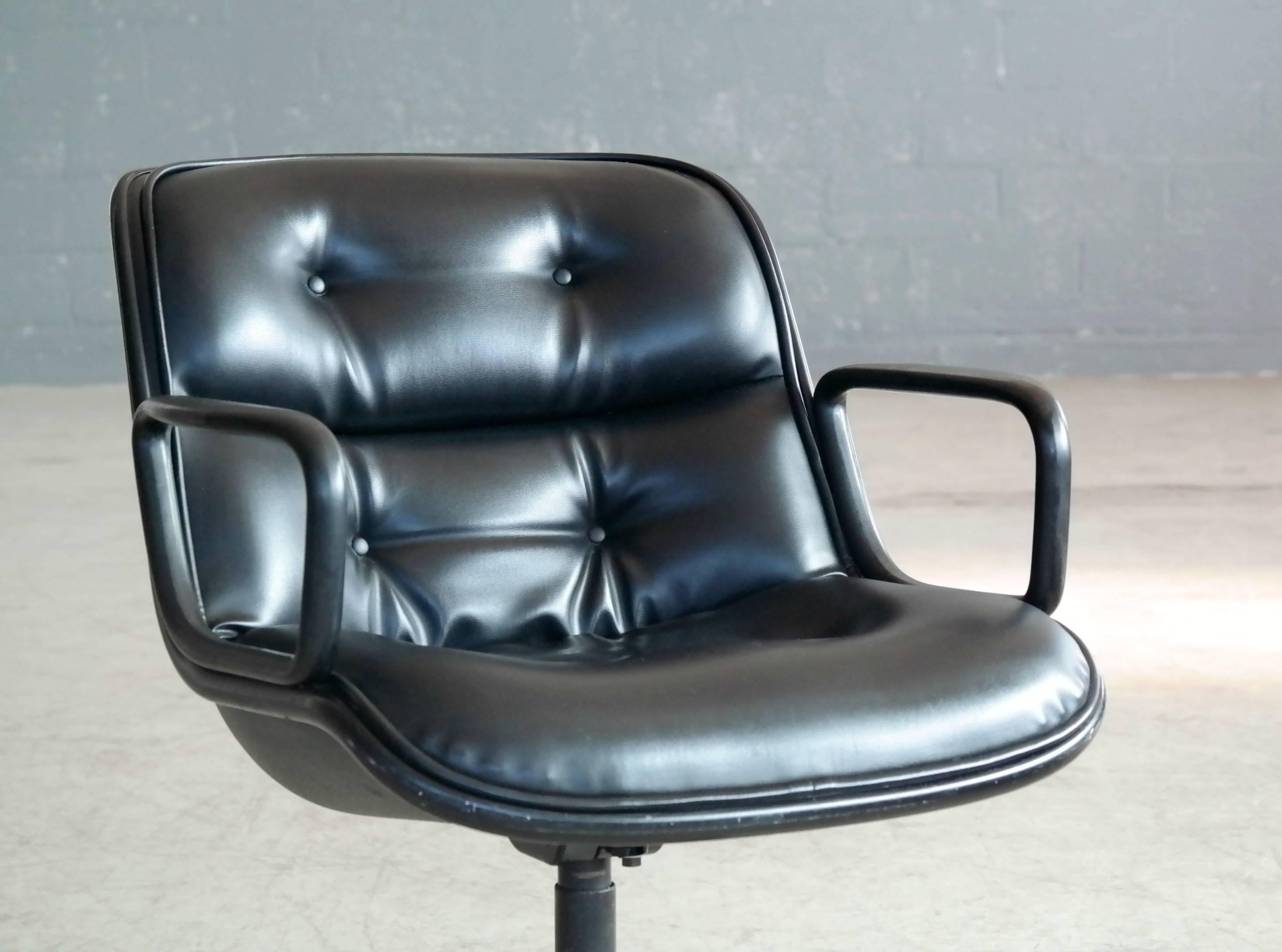 American Pair of Charles Pollock Executive Chairs in Leather for Knoll International