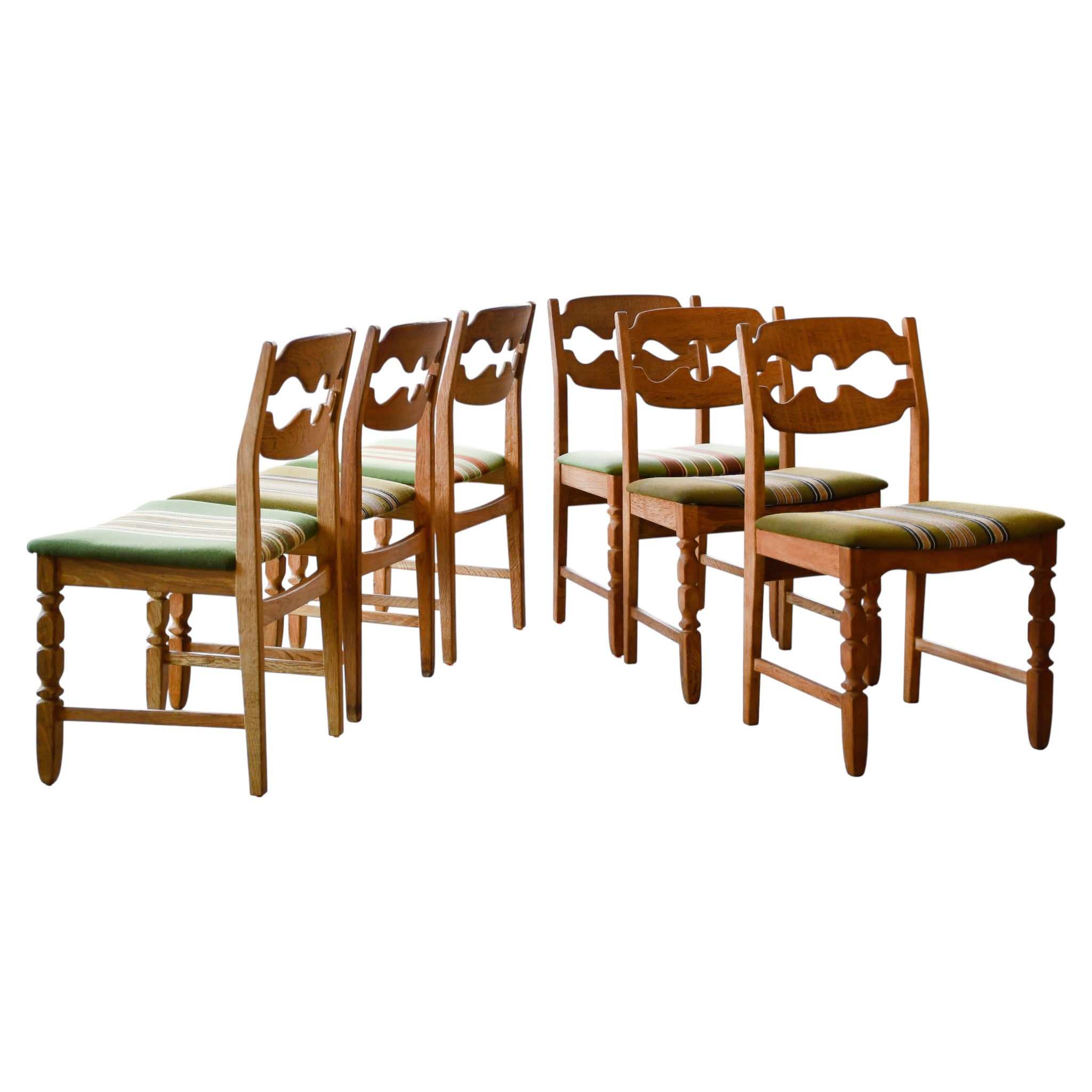 Henning Kjærnulf, Nyrup Møbelfabrik Set of 6 Model 60 Razorblade Dining Chairs in Solid Oak by Henning Kjærnulf