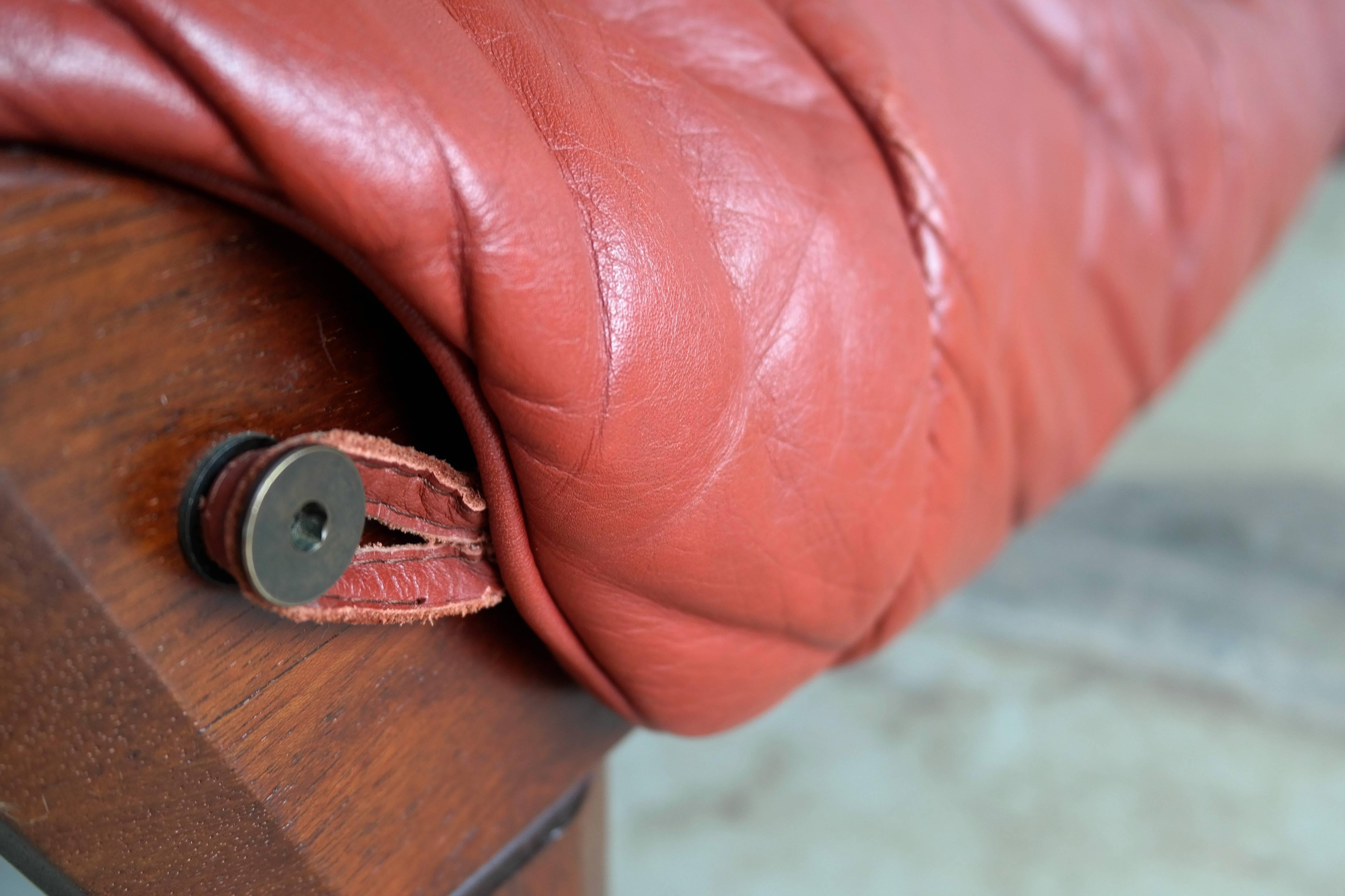 Fantastic Percival Lafer style three-seater leather sofa on rosewood stained beechwood frame made by Ekornes of Norway, circa 1970. The sofa is in great condition showing only minor age appropriate wear to the supple leather and wood. This style