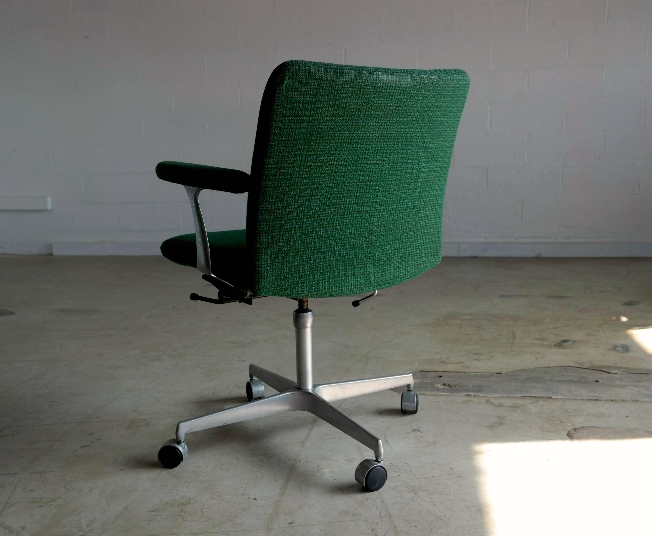 Danish Ultra-Cool Swivel Office Chair by Cado Design Attributed to Finn Juhl