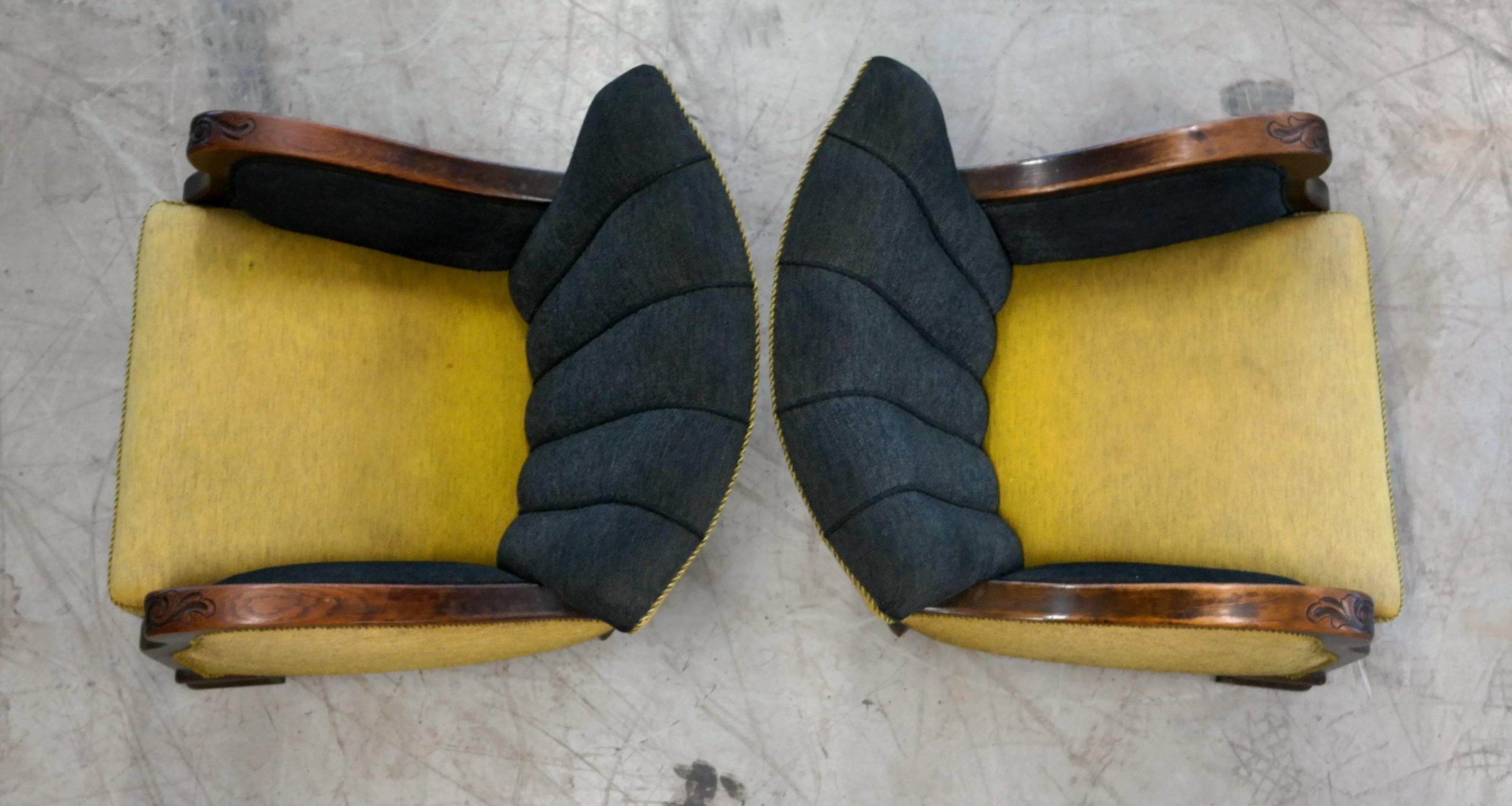 1930s Pair of Large-Sized Danish Club Chairs with Carved Armrests 1
