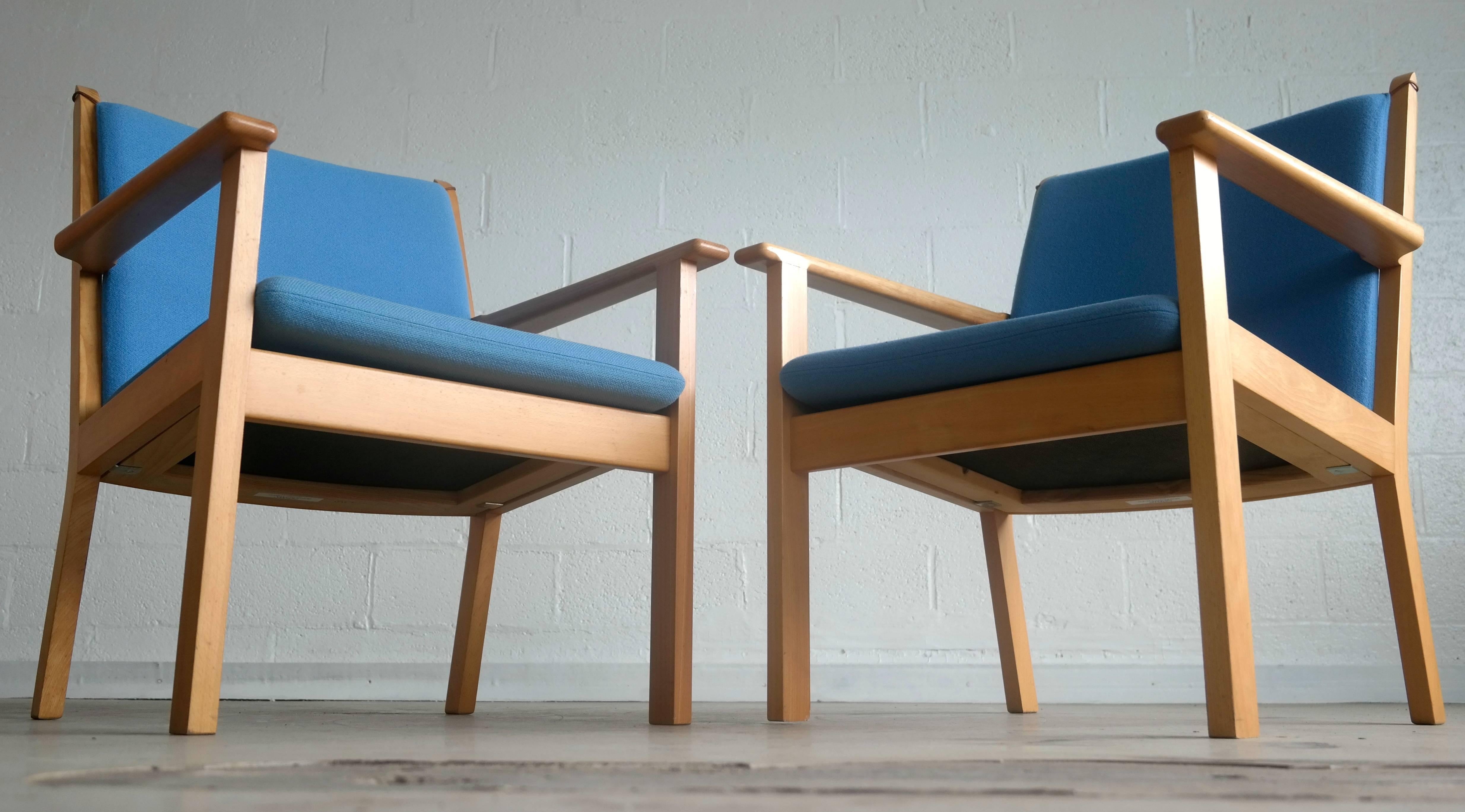 Mid-Century Modern Vintage Hans Wegner GE 284 Easy Chairs for GETAMA