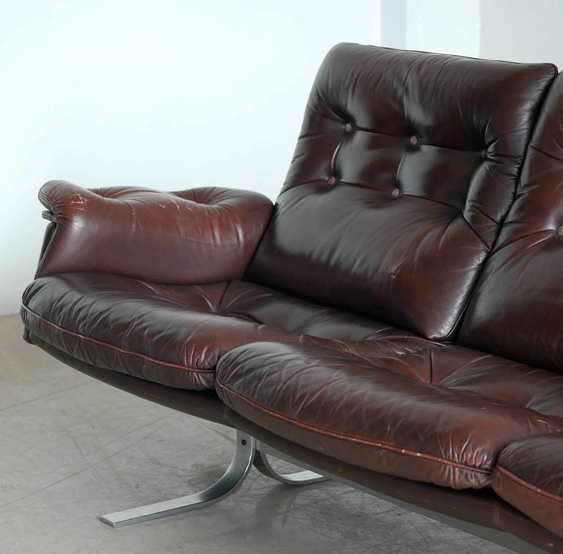 Norwegian Arne Norell for Vatne Rare Sofa in Patent Leather and Steel