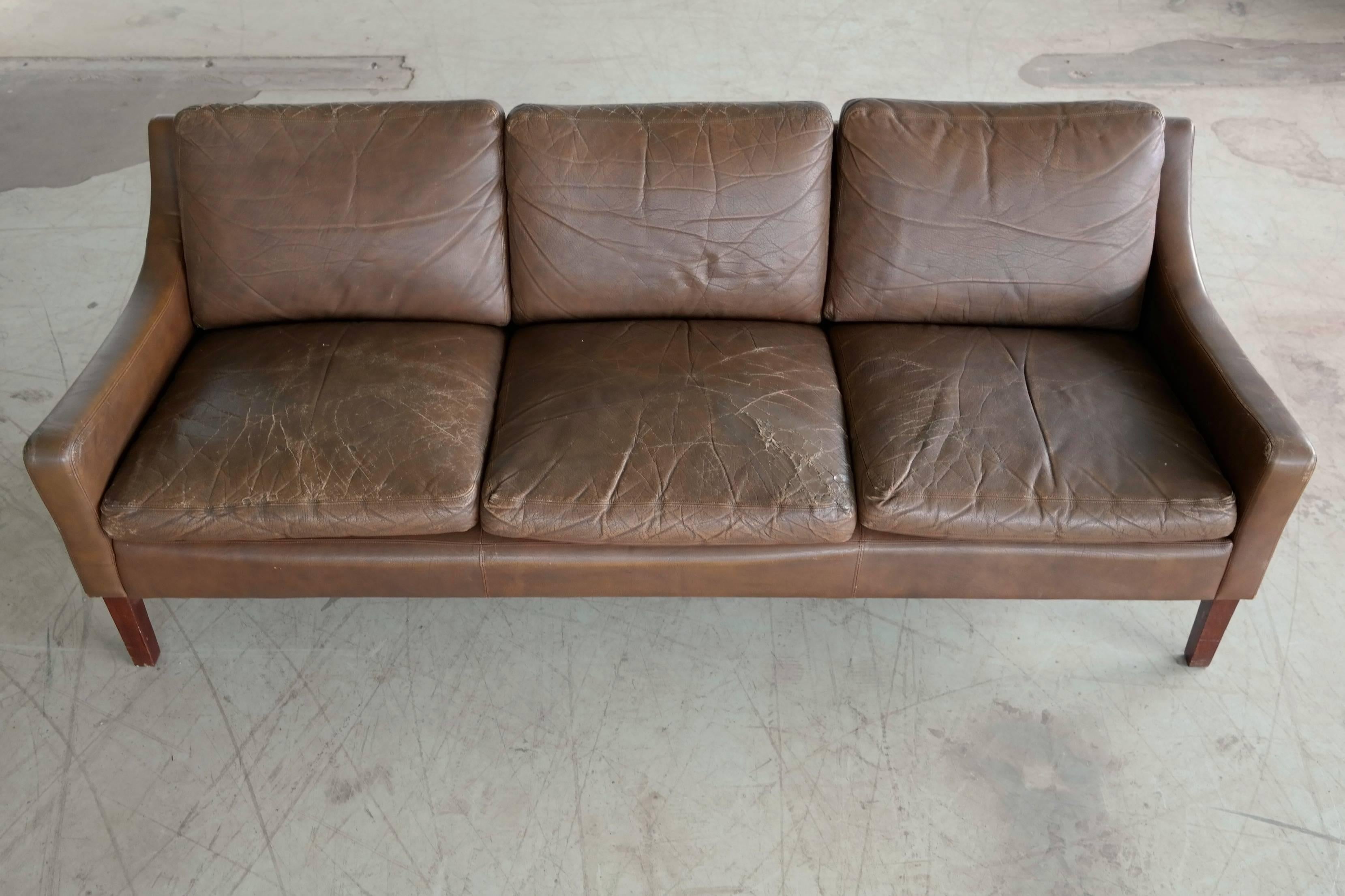 Børge Mogensen Style Brown Distressed Leather Sofa Danish, Mid-Century In Fair Condition In Bridgeport, CT