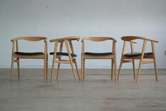 Hans Wegner Dining Chairs in Oak Model 525 for GETAMA