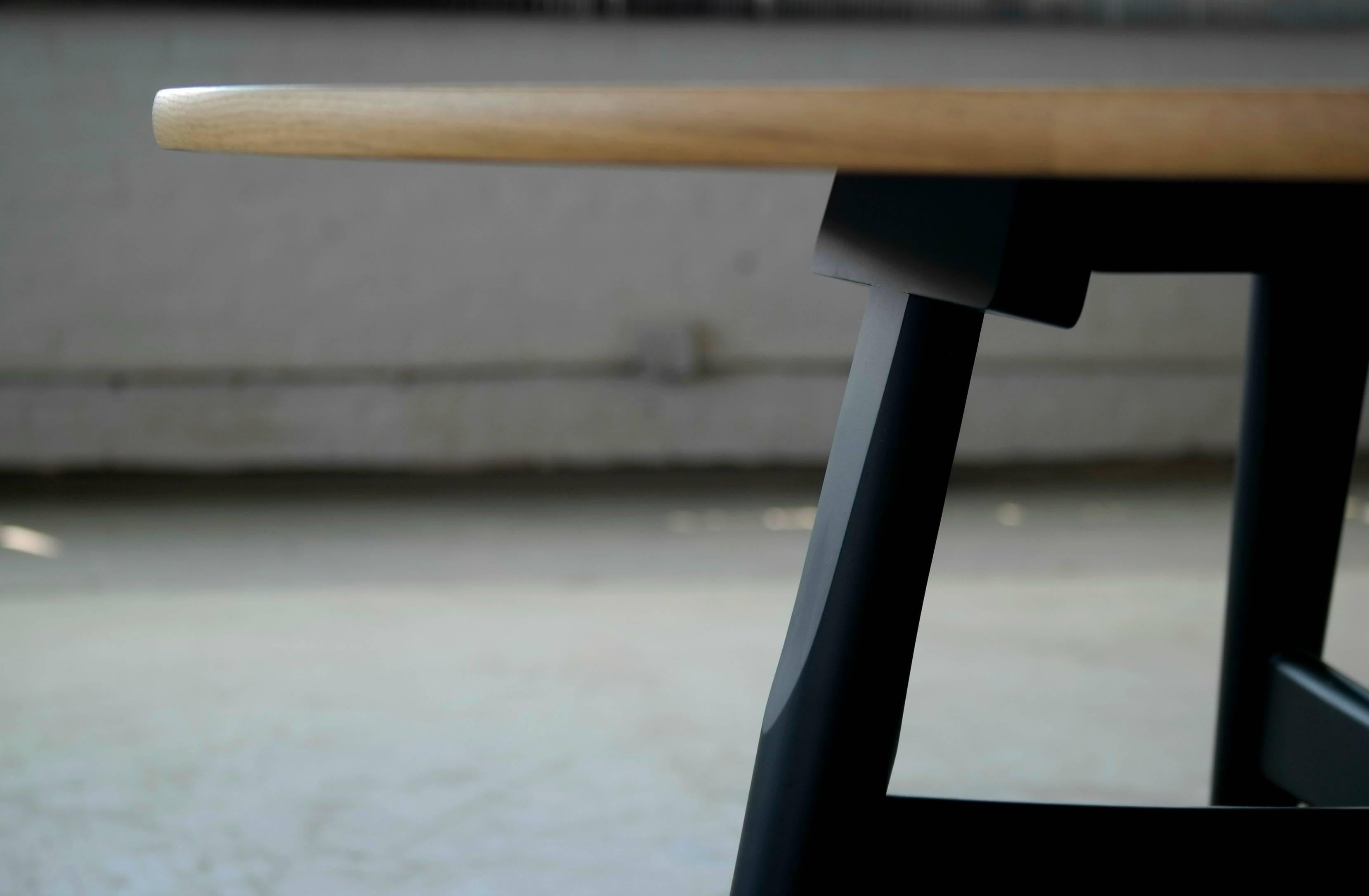 Danish Hans Wegner Round Dining Table Model GE526 for GETAMA