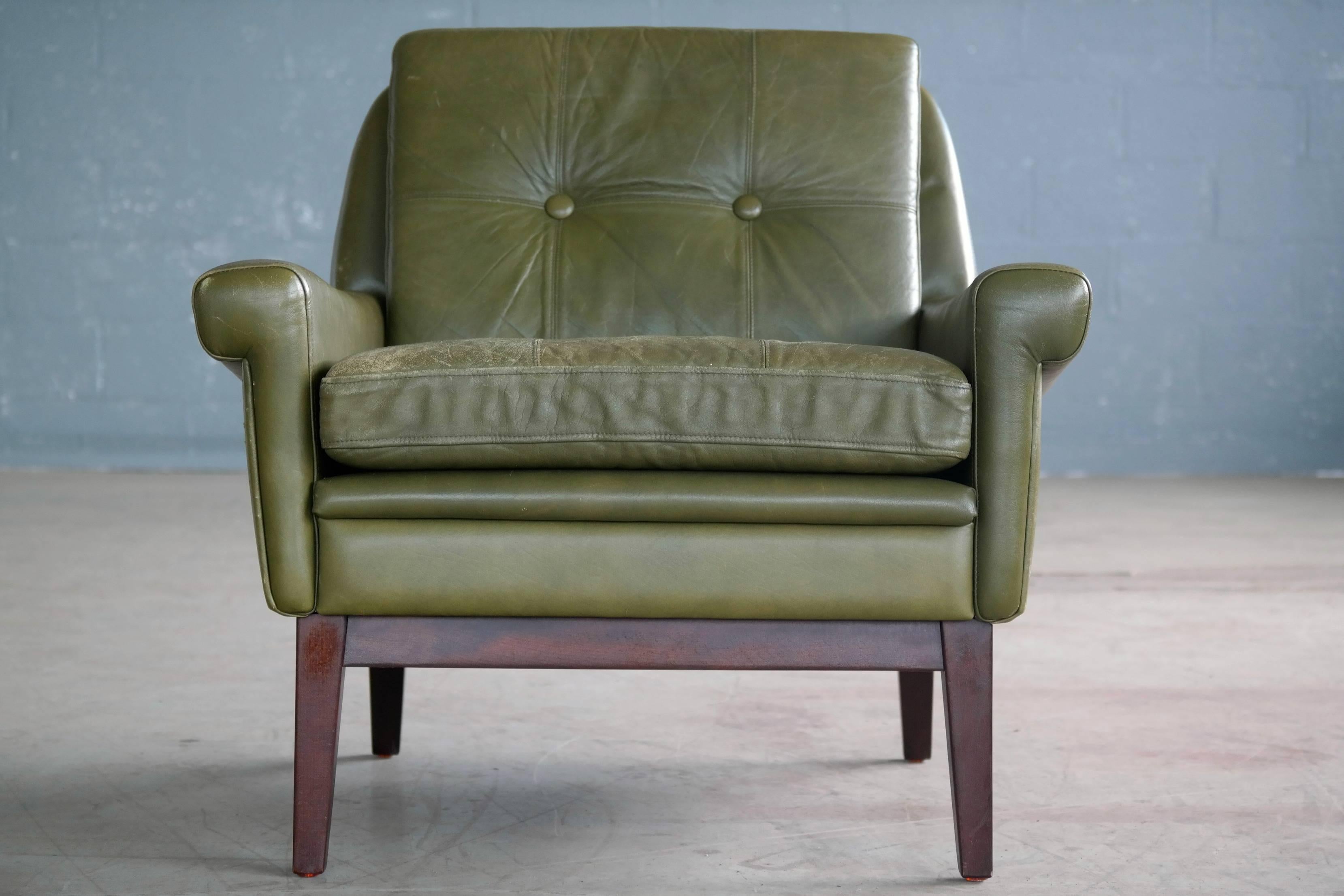 Mid-20th Century Svend Skipper Pair of Lounge Chairs in Green Leather