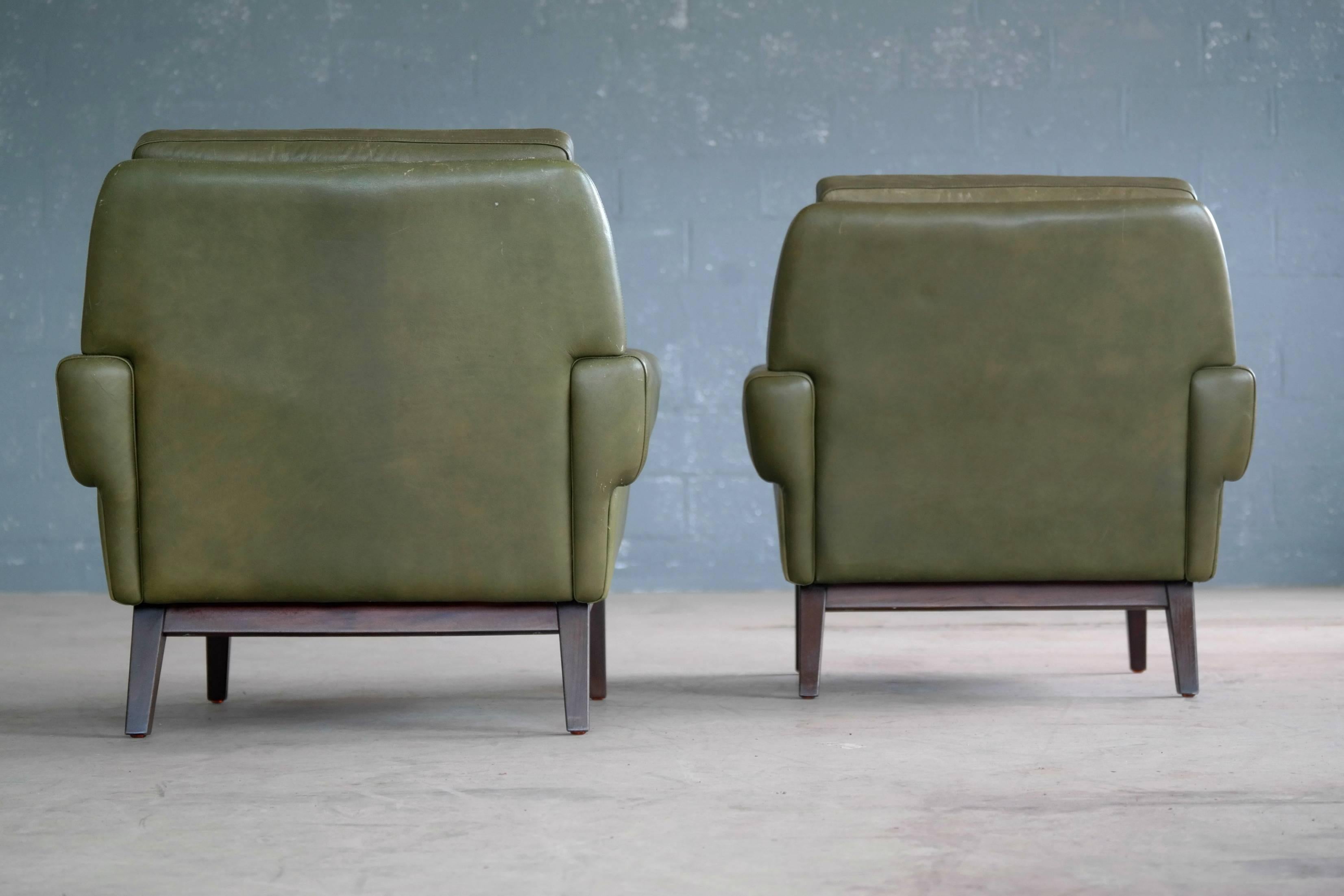 Svend Skipper Pair of Lounge Chairs in Green Leather 1