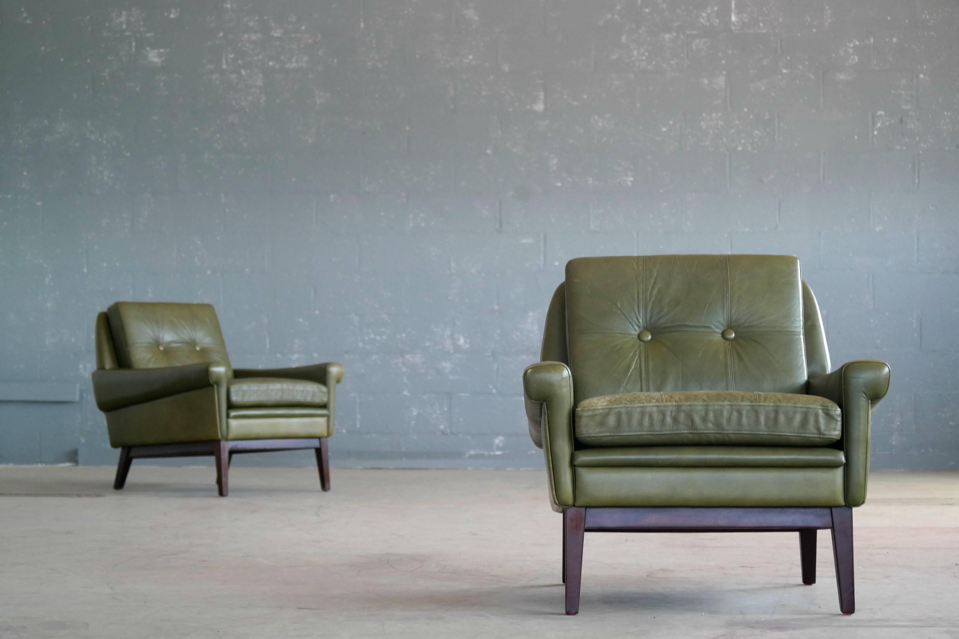Svend Skipper Pair of Lounge Chairs in Green Leather 2